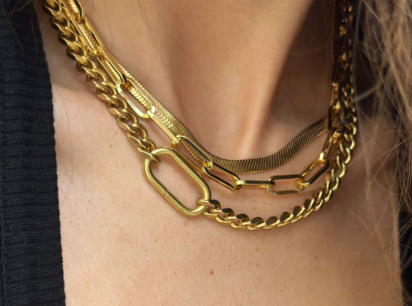 RACE TRACK NECKLACE
