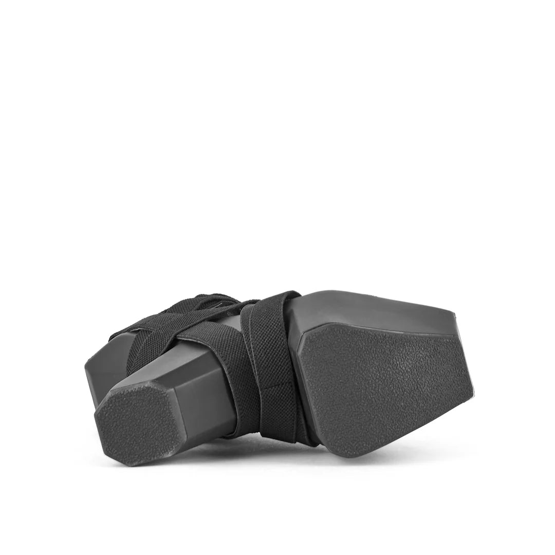 Boulder Bondage