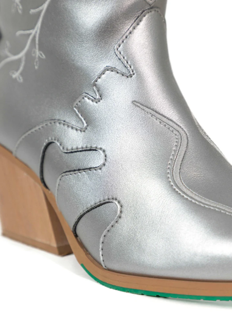 Sofie Vegan Boots Silver - Limited Edition