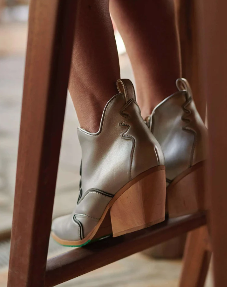 Atlantis Vegan Ankle Boots Silver - Limited Edition