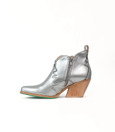 Atlantis Vegan Ankle Boots Silver - Limited Edition