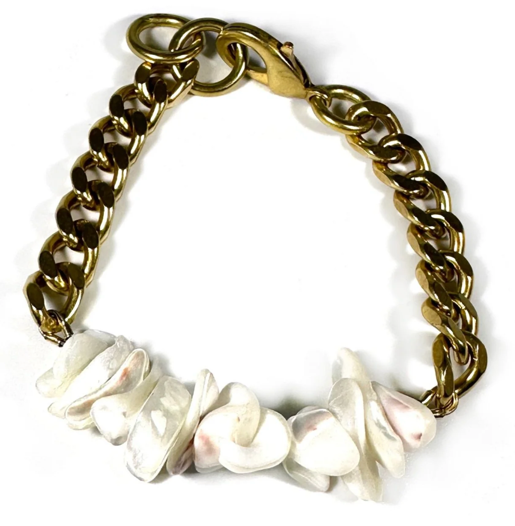 REMIX: SEASHELLS BRACELET