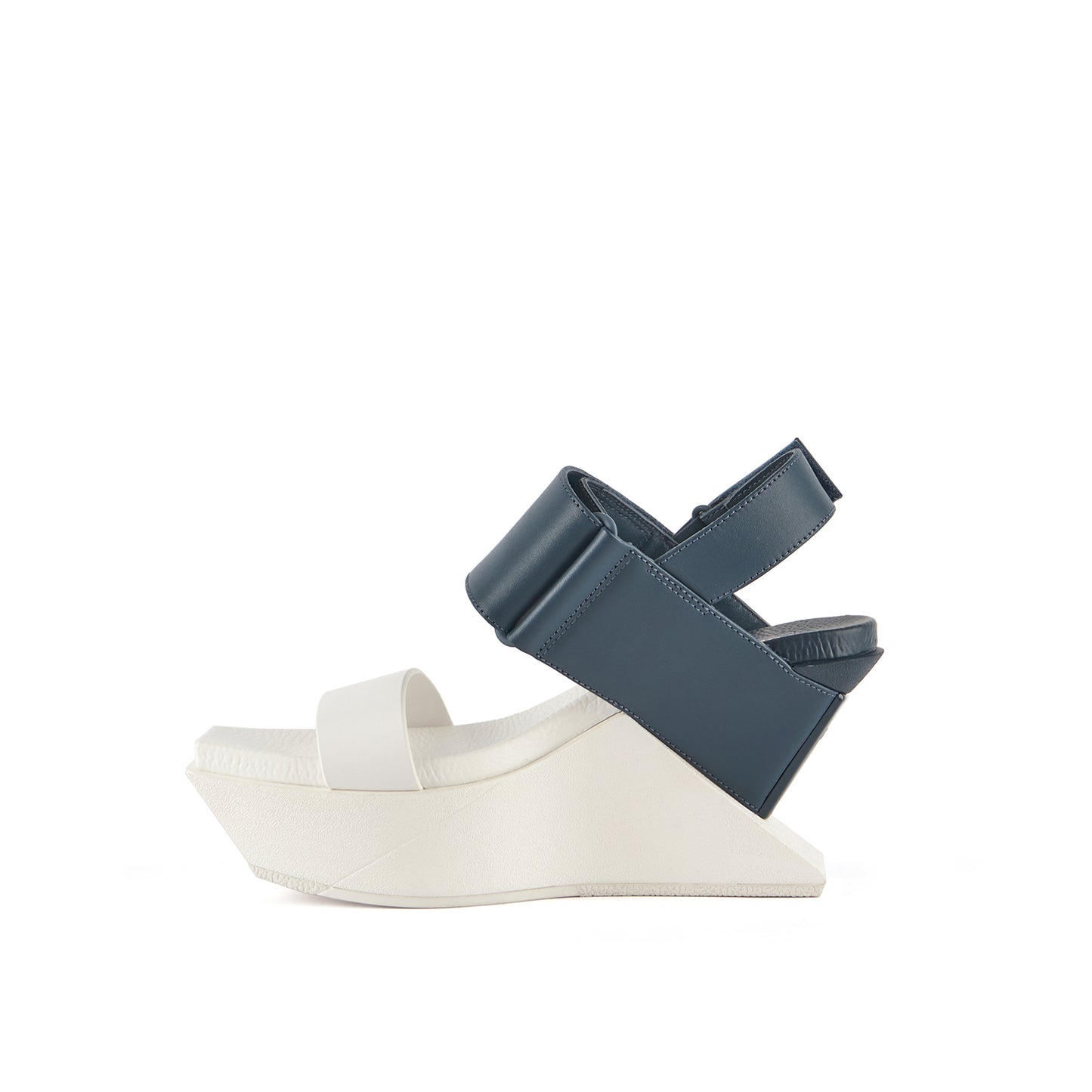 DELTA WEDGE SANDAL